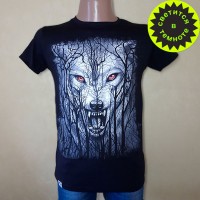 Светящаяся футболка  "Волк и лес" 