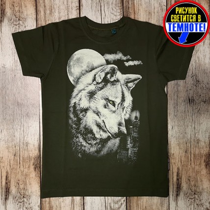 Светящаяся футболка "Волк и город" хаки
